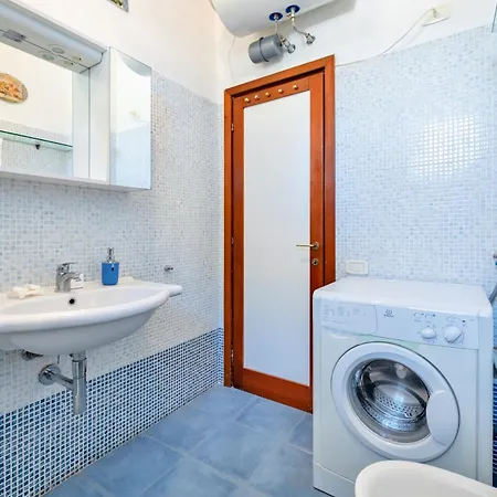 350m Dal Mare Apartment *